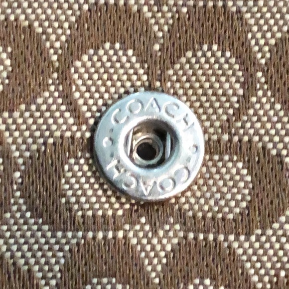 COACH Signature C’s in Excellent Used Condition (EUC) Long Wallet - Picture 10 of 16